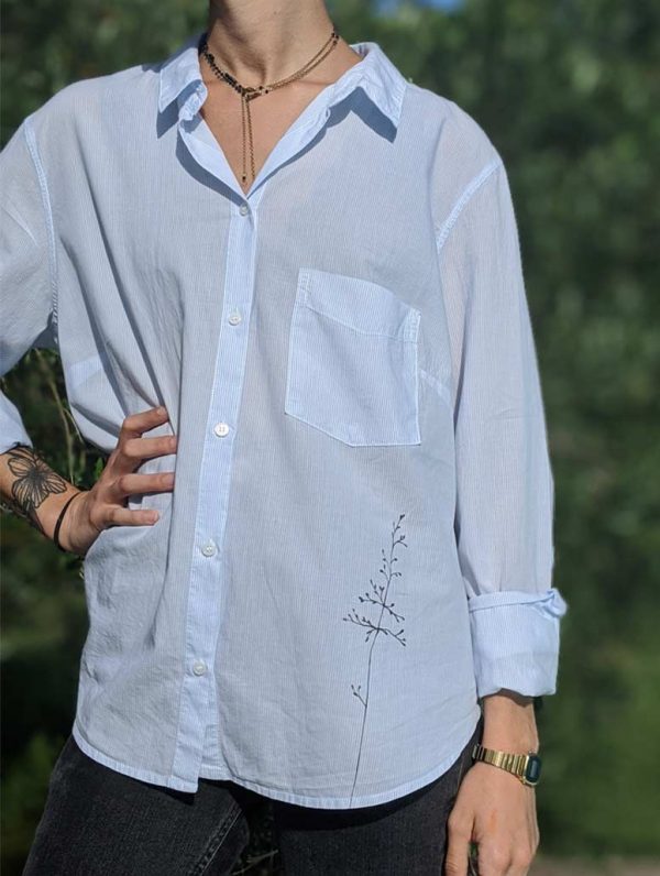 chemise rayée blanche bleu customisée manches longues